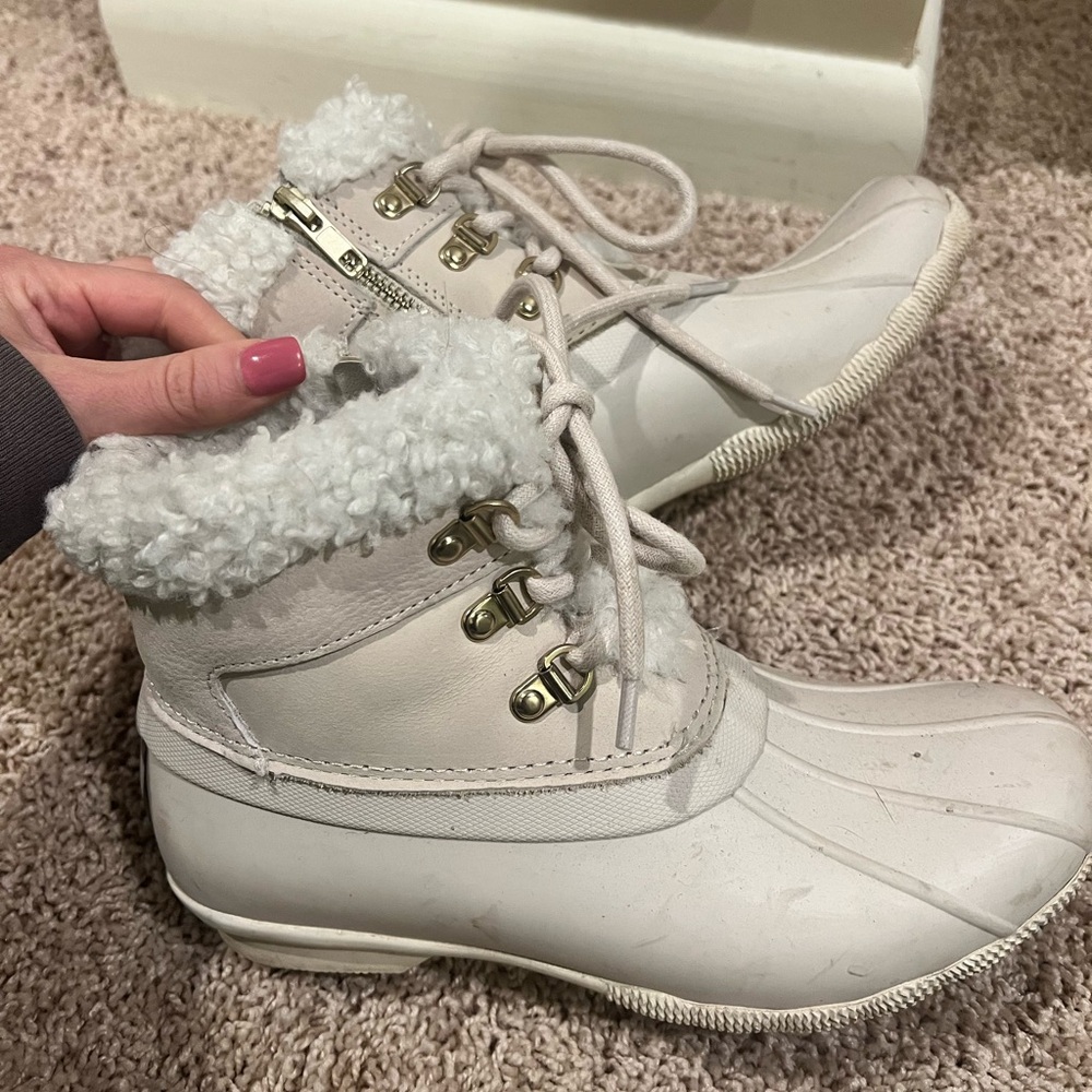 sperry • sherpa snow boots size 7
